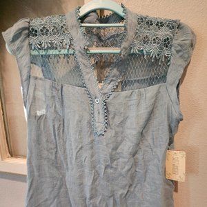 Women's Blouse
